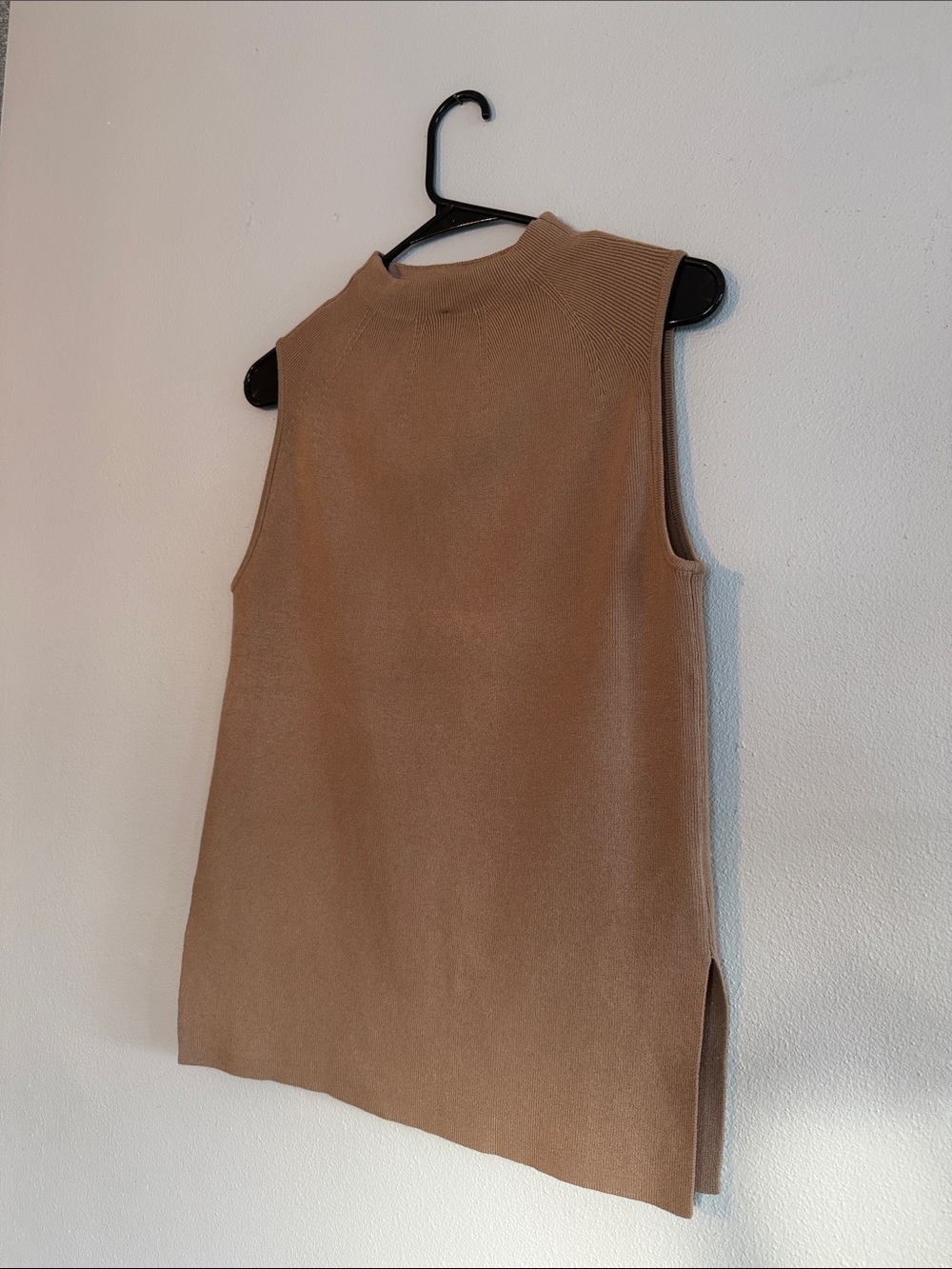 Club Monaco Sleeveless Mock Neck Knit Top Camel Brown - Size M